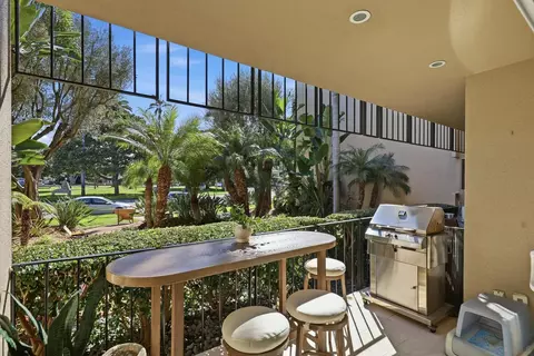 1155 Star Park Cir #1D, Coronado, CA 92118