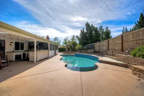 Exterior - 17240 Cuvee Ct, Poway, CA 92064 photo 5 of 12