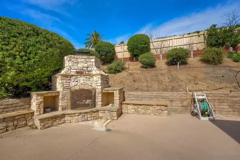Exterior - 17240 Cuvee Ct, Poway, CA 92064 photo 9 of 12