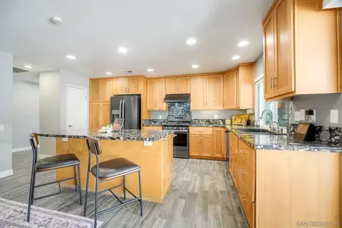 Kitchen - 17240 Cuvee Ct, Poway, CA 92064 photo 2 of 5