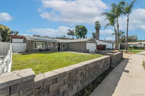 465 Parkbrook St, Spring Valley, CA 91977 photo 3