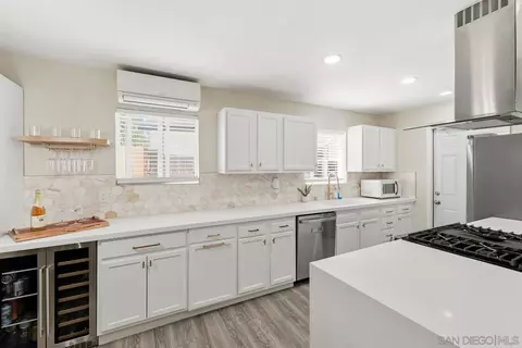 465 Parkbrook St, Spring Valley, CA 91977 photo 16