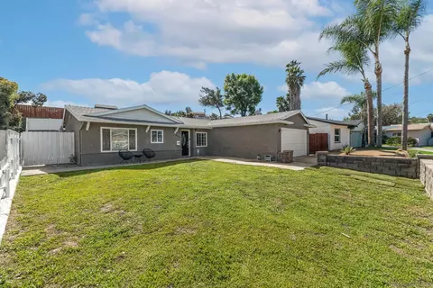 465 Parkbrook St, Spring Valley, CA 91977 photo 5
