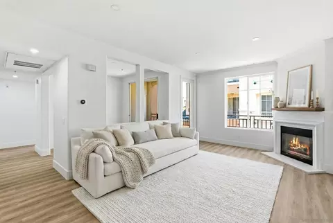 12372 Carmel Country Rd #206, San Diego, CA 92130