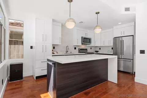 Kitchen - 1607 Via Otano, Oceanside, CA 92056 photo 1 of 4