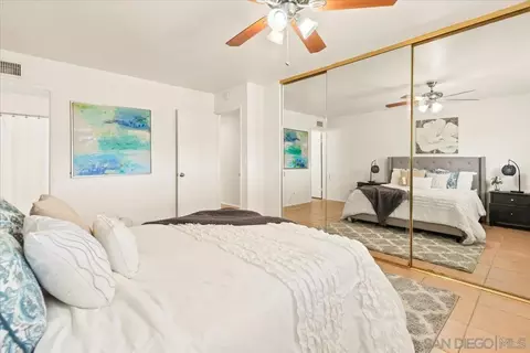 Bedroom - 12448 Ridgeton Dr, Lakeside, CA 92040 photo 1 of 10