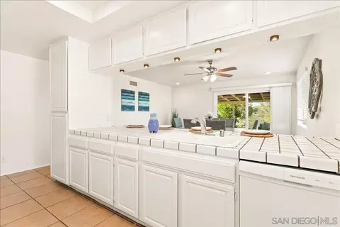 Kitchen - 12448 Ridgeton Dr, Lakeside, CA 92040 photo 1 of 5