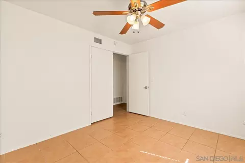 Bedroom - 12448 Ridgeton Dr, Lakeside, CA 92040 photo 7 of 10