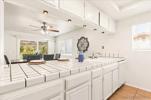 Kitchen - 12448 Ridgeton Dr, Lakeside, CA 92040 photo 2 of 5