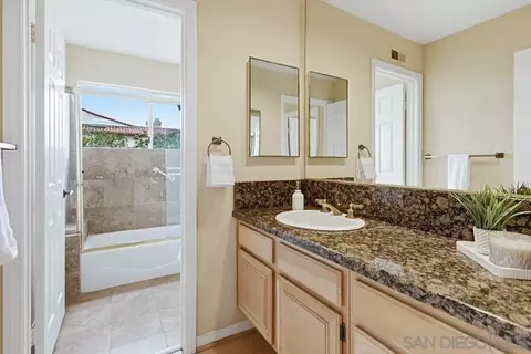 Bath - 1547 Caminito Solidago, La Jolla, CA 92037 photo 6 of 7
