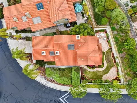 View/Area - 1547 Caminito Solidago, La Jolla, CA 92037 photo 1 of 6