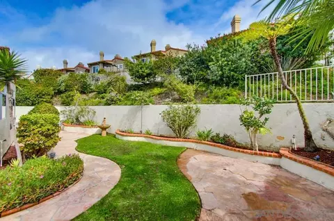 Exterior - 1547 Caminito Solidago, La Jolla, CA 92037 photo 11 of 13