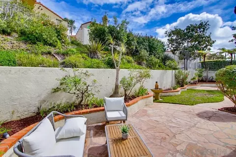 Exterior - 1547 Caminito Solidago, La Jolla, CA 92037 photo 6 of 13