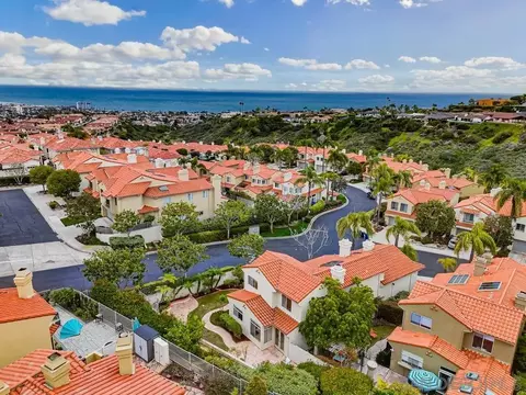 View/Area - 1547 Caminito Solidago, La Jolla, CA 92037 photo 5 of 6