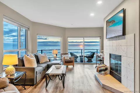 1362 Seacoast Dr #F, Imperial Beach, CA 91932