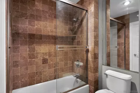 Bath - 9860 Dale Ave #B9, Spring Valley, CA 91977 photo 1 of 2