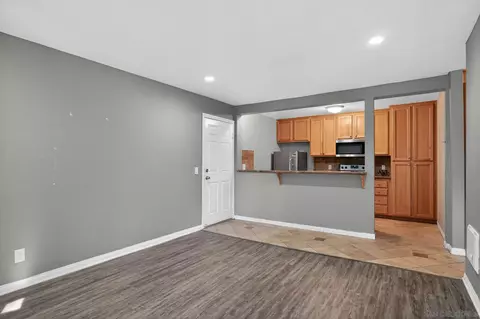 Living - 9860 Dale Ave #B9, Spring Valley, CA 91977 photo 1 of 5