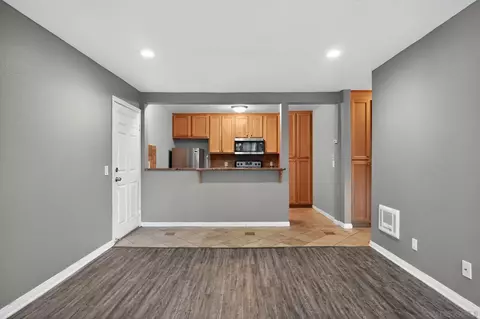Living - 9860 Dale Ave #B9, Spring Valley, CA 91977 photo 2 of 5