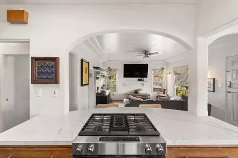 Kitchen - 2003 Ebers St, San Diego, CA 92107 photo 7 of 7