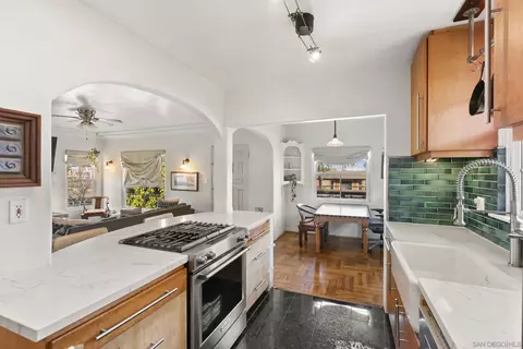Kitchen - 2003 Ebers St, San Diego, CA 92107 photo 6 of 7