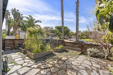 Exterior - 2003 Ebers St, San Diego, CA 92107 photo 3 of 7