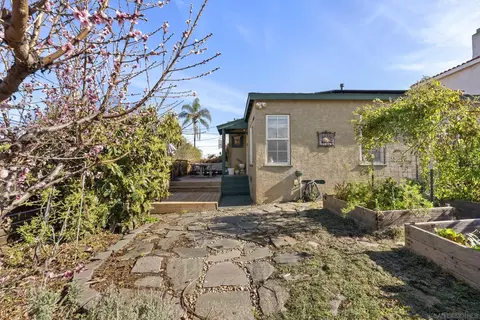 Exterior - 2003 Ebers St, San Diego, CA 92107 photo 2 of 7