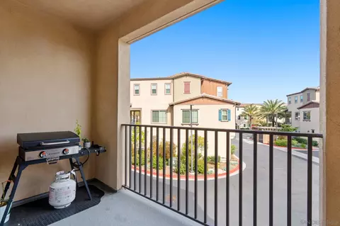 Exterior - 1549 Fig Tree Way, Oceanside, CA 92056 photo 2 of 9