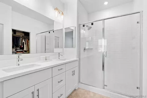 Bath - 1549 Fig Tree Way, Oceanside, CA 92056 photo 1 of 2