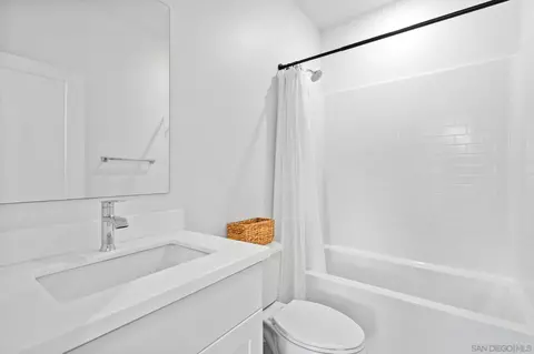 Bath - 1549 Fig Tree Way, Oceanside, CA 92056 photo 2 of 2