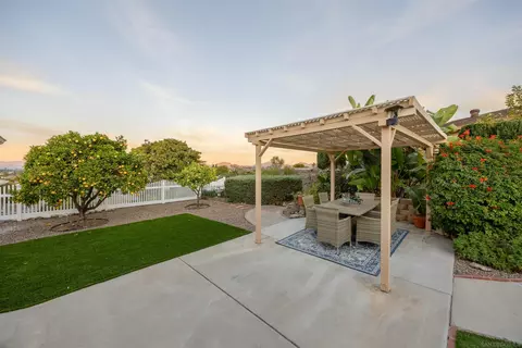 16881 Bellota Dr, San Diego, CA 92128