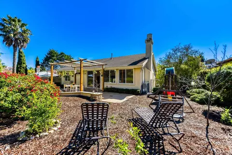 Exterior - 2434 Ridgegate Row, La Jolla, CA 92037 photo 9 of 14