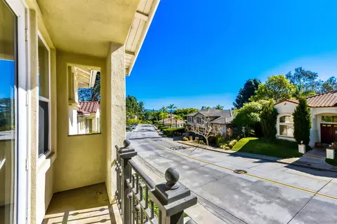 Exterior - 2434 Ridgegate Row, La Jolla, CA 92037 photo 6 of 14