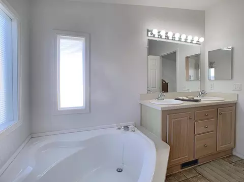 Bath - 3505 Alpine Blvd #57, Alpine, CA 91901 photo 2 of 3
