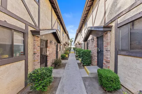Entry Way - 1632 Presioca St #3, Spring Valley, CA 91977 photo 2 of 2
