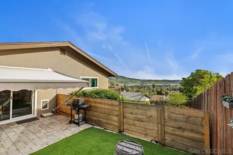 9545 Chestnut St, Spring Valley, CA 91977 photo 12