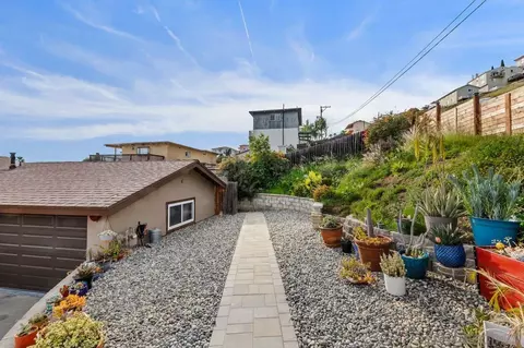 9545 Chestnut St, Spring Valley, CA 91977 photo 31