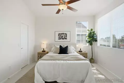 Bedroom - 370 Carmel Creeper Pl, Encinitas, CA 92024 photo 3 of 4