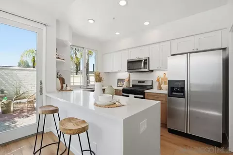Kitchen - 370 Carmel Creeper Pl, Encinitas, CA 92024 photo 1 of 3