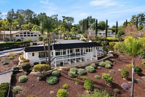 752 Singing Vista Dr, El Cajon, CA 92019
