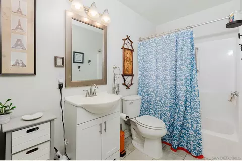 Bath - 10214 Michala Pl, Santee, CA 92071 photo 1 of 1