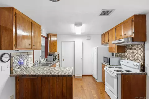 Kitchen - 538 Paraiso Ave, Spring Valley, CA 91977 photo 1 of 3
