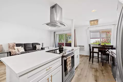 8671 Lake Murray Blvd #4, San Diego, CA 92119