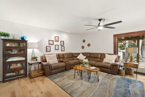 Living - 489 La Costa Ave, Encinitas, CA 92024 photo 3 of 3