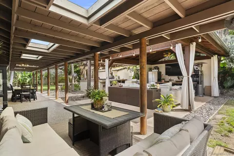 Exterior - 489 La Costa Ave, Encinitas, CA 92024 photo 9 of 11