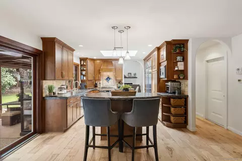 Kitchen - 489 La Costa Ave, Encinitas, CA 92024 photo 3 of 4