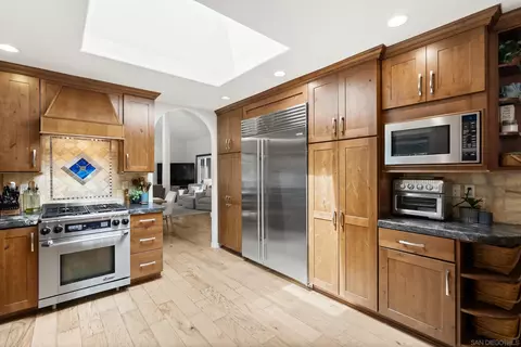 Kitchen - 489 La Costa Ave, Encinitas, CA 92024 photo 2 of 4