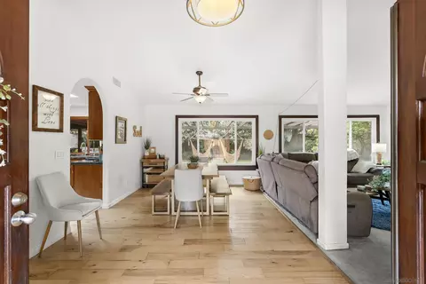 Entry Way - 489 La Costa Ave, Encinitas, CA 92024 photo 1 of 2
