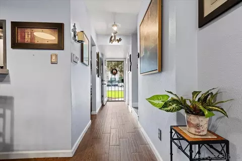 6821 Alvarado Rd #2, San Diego, CA 92120