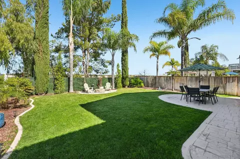 Exterior - 32666 Clearvail Dr, Temecula, CA 92592 photo 3 of 3