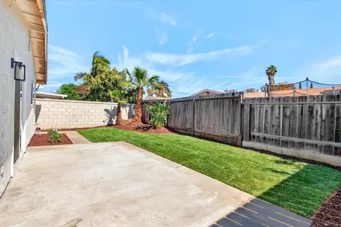 Exterior - 156 Francesca Dr, Oceanside, CA 92057 photo 4 of 5